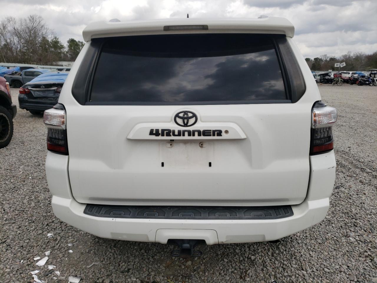 2018 Toyota 4Runner VIN JTEZU5JR5J5172000 Copart auction photo, front end damage thumbnail 6