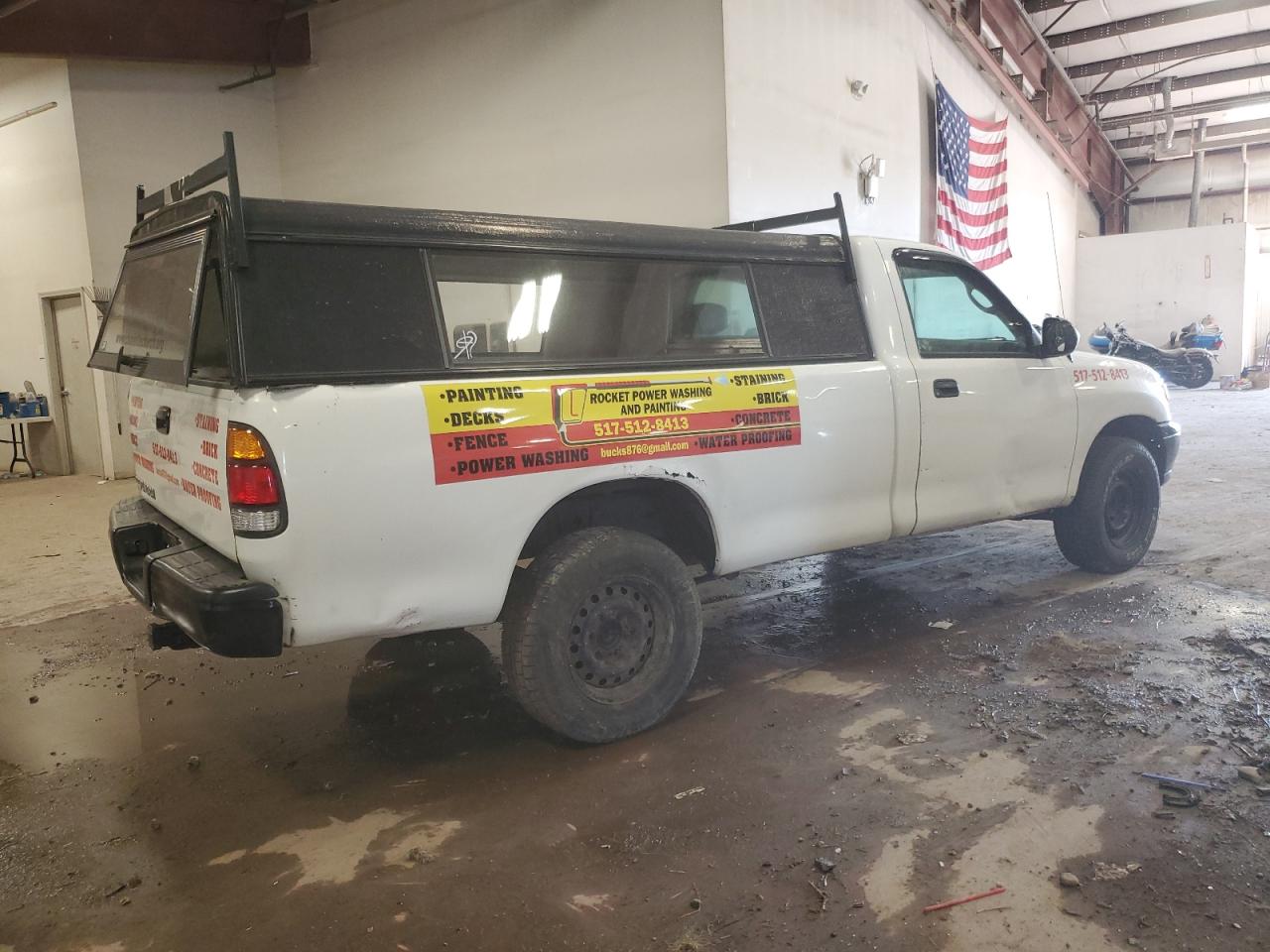 2001 Toyota Tundra VIN 5TBJN32101S147858 Copart auction photo, side / rear end damage thumbnail 3