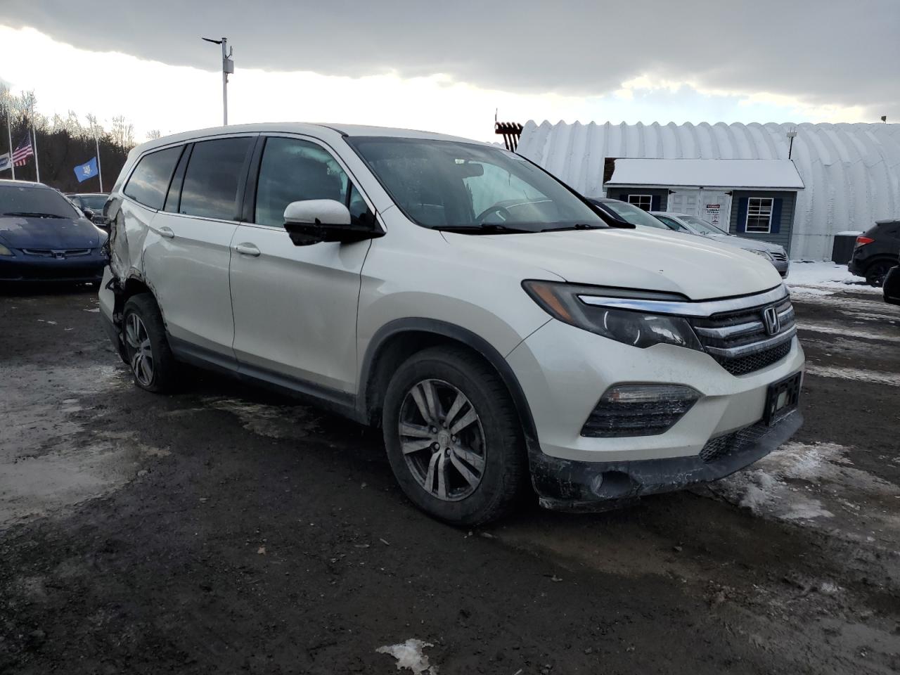 2016 Honda Pilot VIN 5FNYF6H52GB035994 Copart auction photo, side / rear end damage thumbnail 4