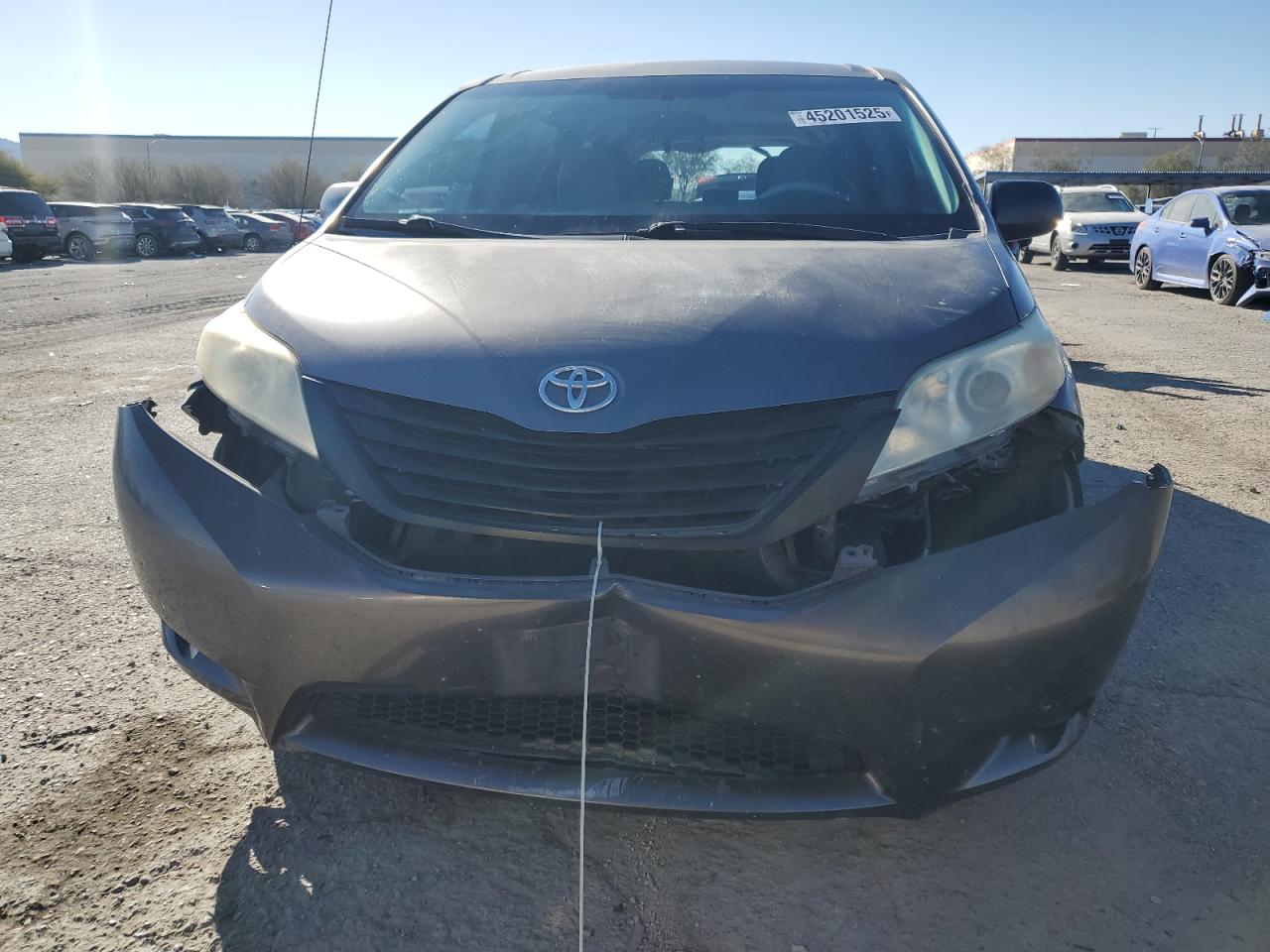 2011 Toyota Sienna VIN 5TDKA3DC1BS001086 Copart auction photo, rear end / front end damage thumbnail 5