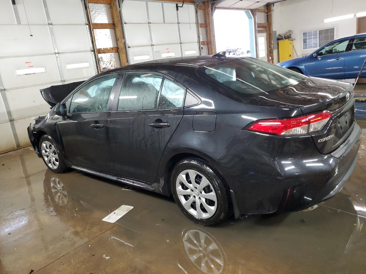 2022 Toyota Corolla VIN 5YFEPMAEXNP354298 Copart auction photo, front end damage thumbnail 2