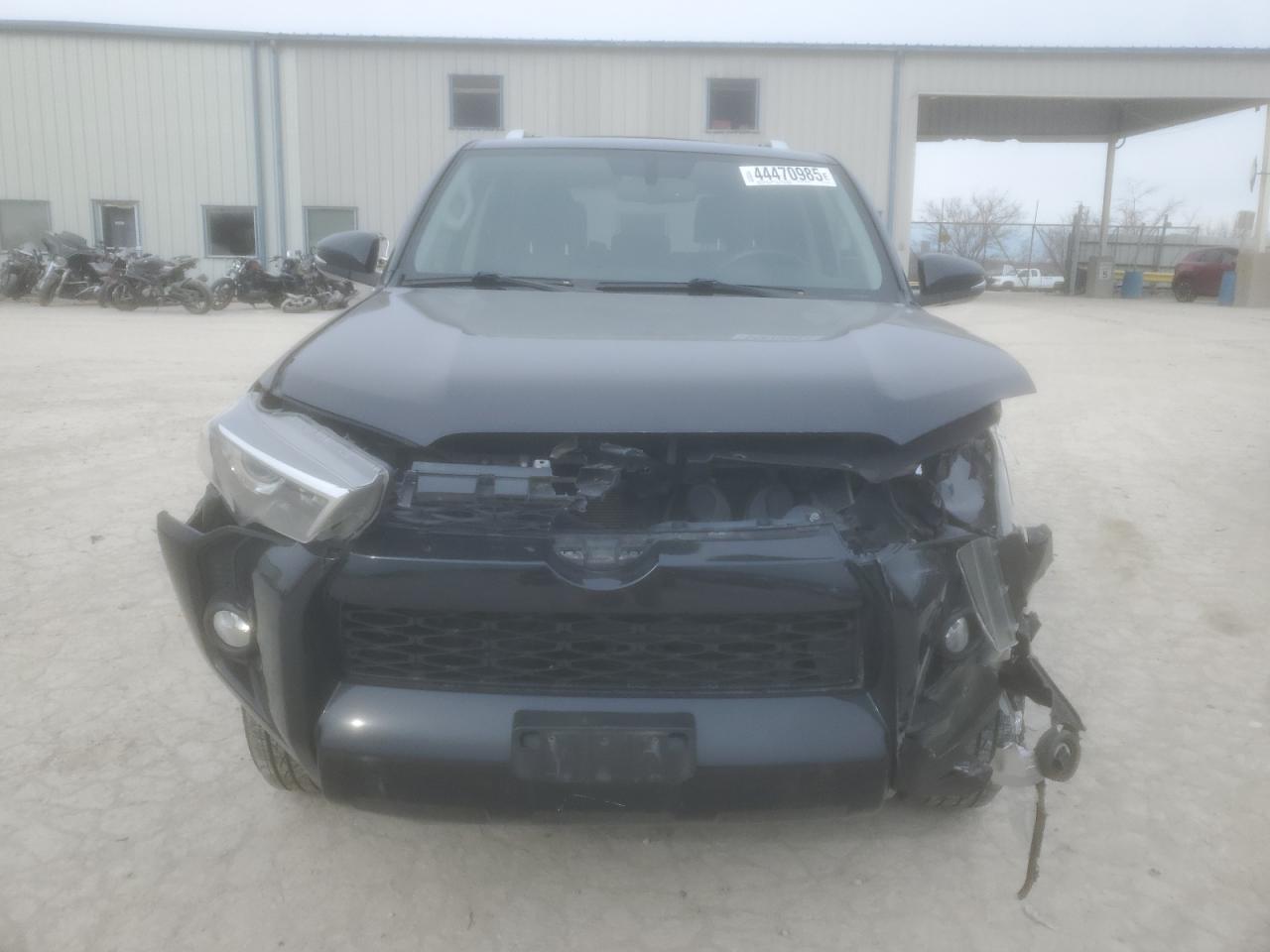 2016 Toyota 4Runner VIN JTEBU5JR1G5285159 Copart auction photo, front end damage thumbnail 5