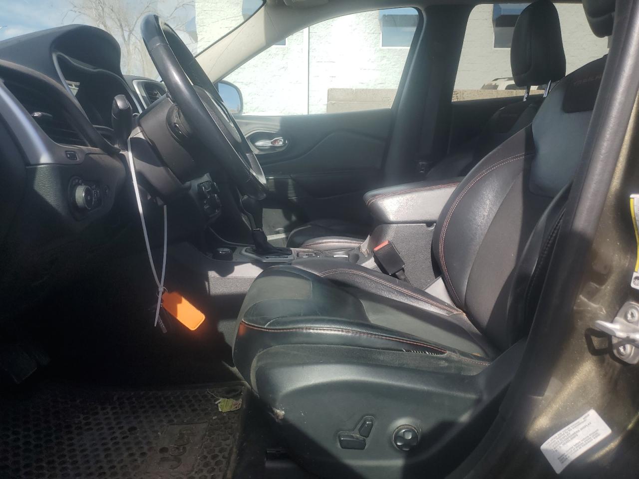 2016 Jeep Cherokee VIN 1C4PJMBS2GW133870 Copart auction photo, front end damage thumbnail 7