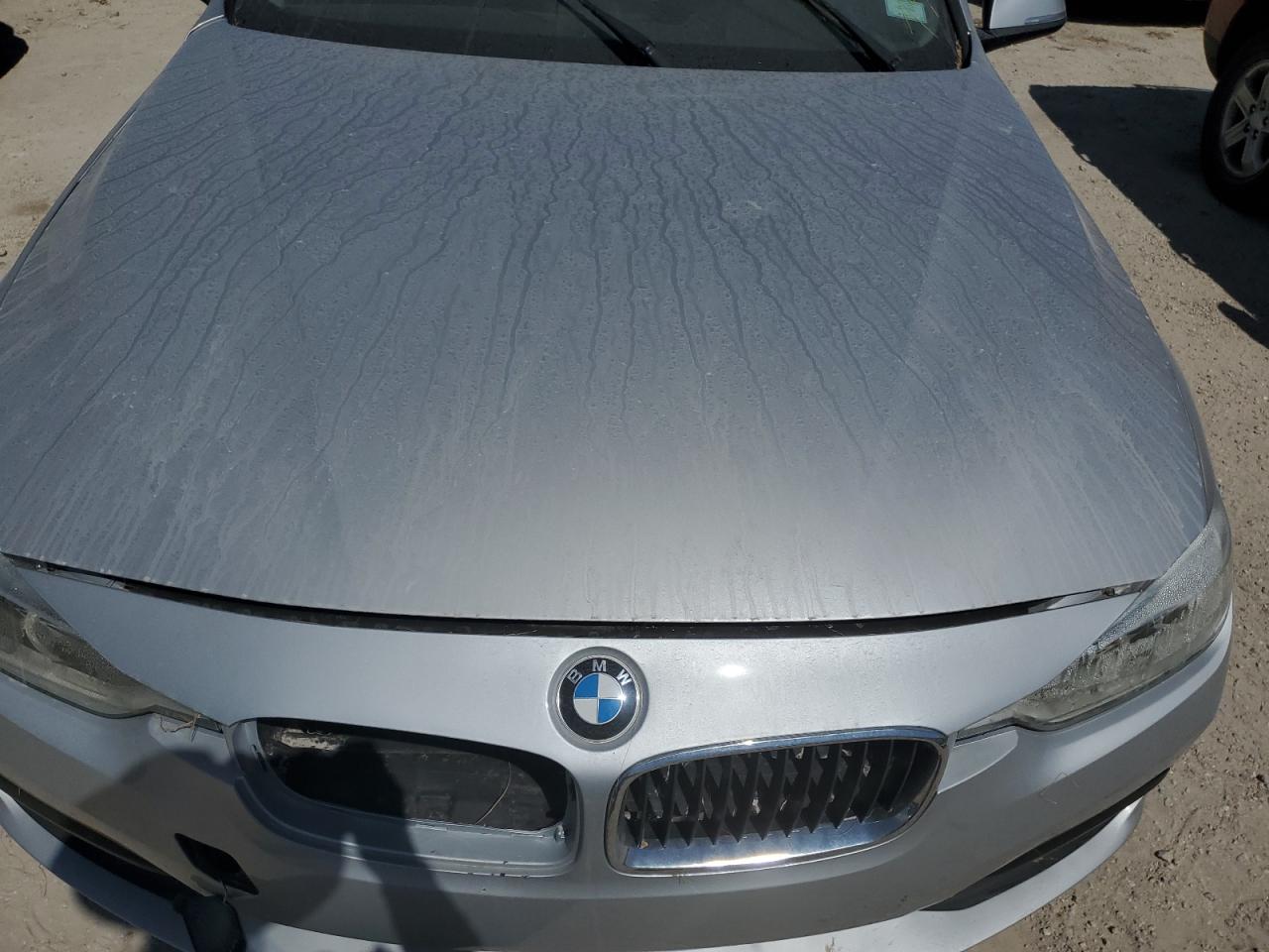 2018 BMW 3er VIN WBA8E5G55JNV01938 Copart auction photo, water/flood damage thumbnail 11