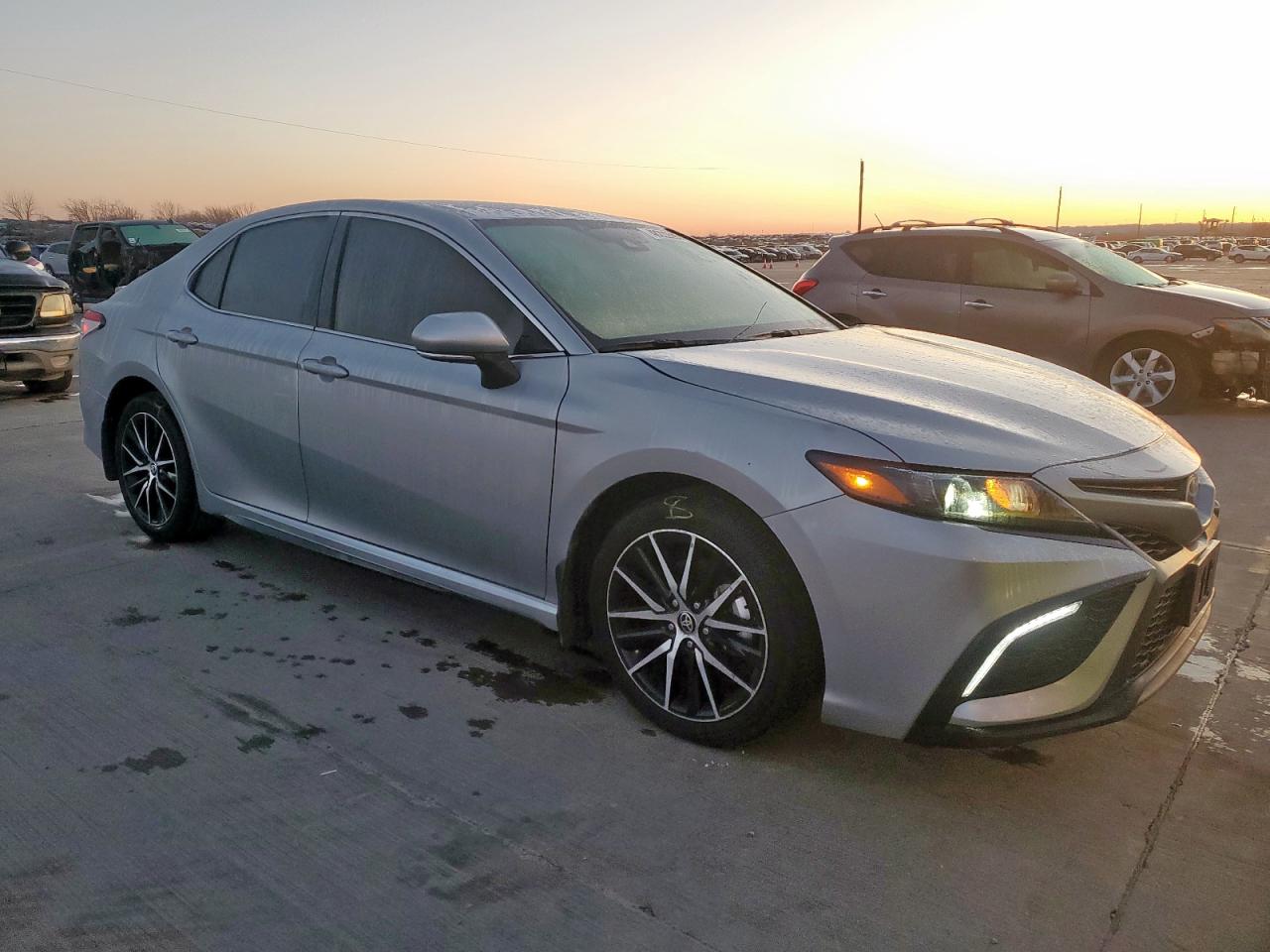 2024 Toyota Camry VIN 4T1G11AK4RU893633 Copart auction photo, side / front end damage thumbnail 4