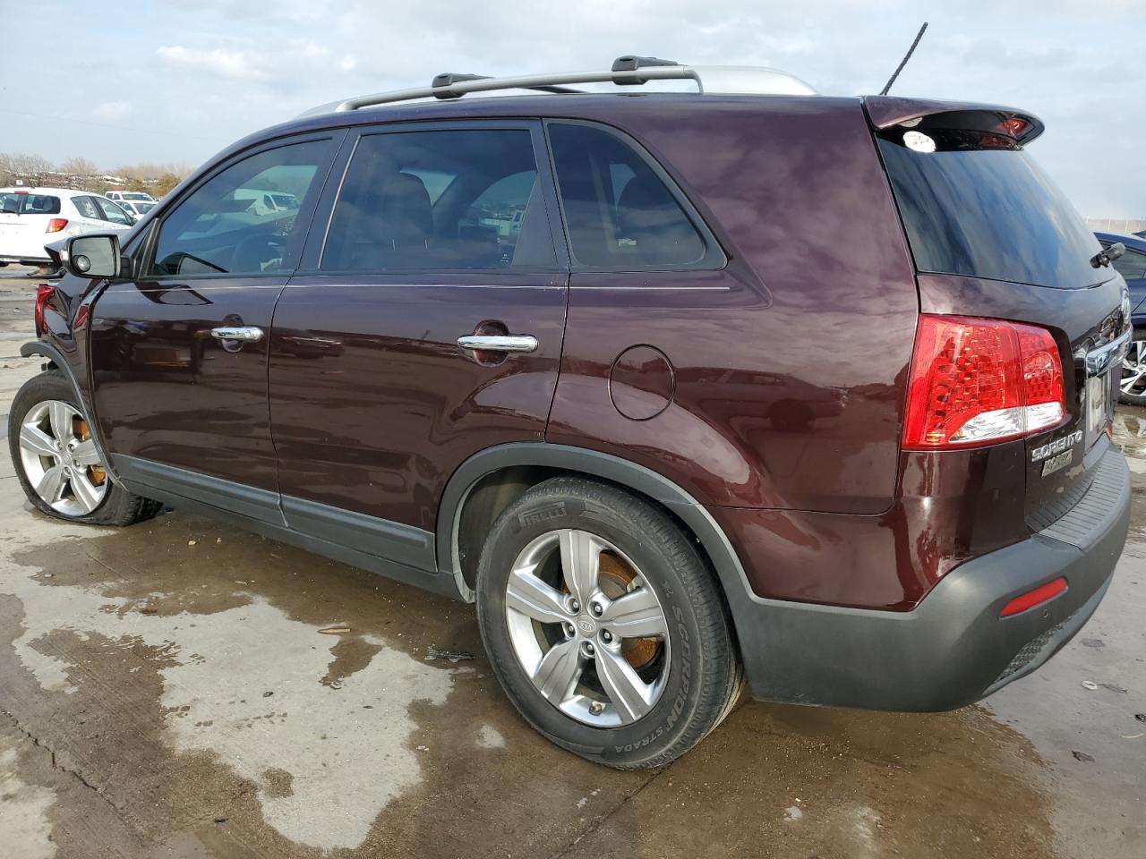 2012 KIA Sorento VIN 5XYKU3A62CG242742 Copart auction photo, front end damage thumbnail 2