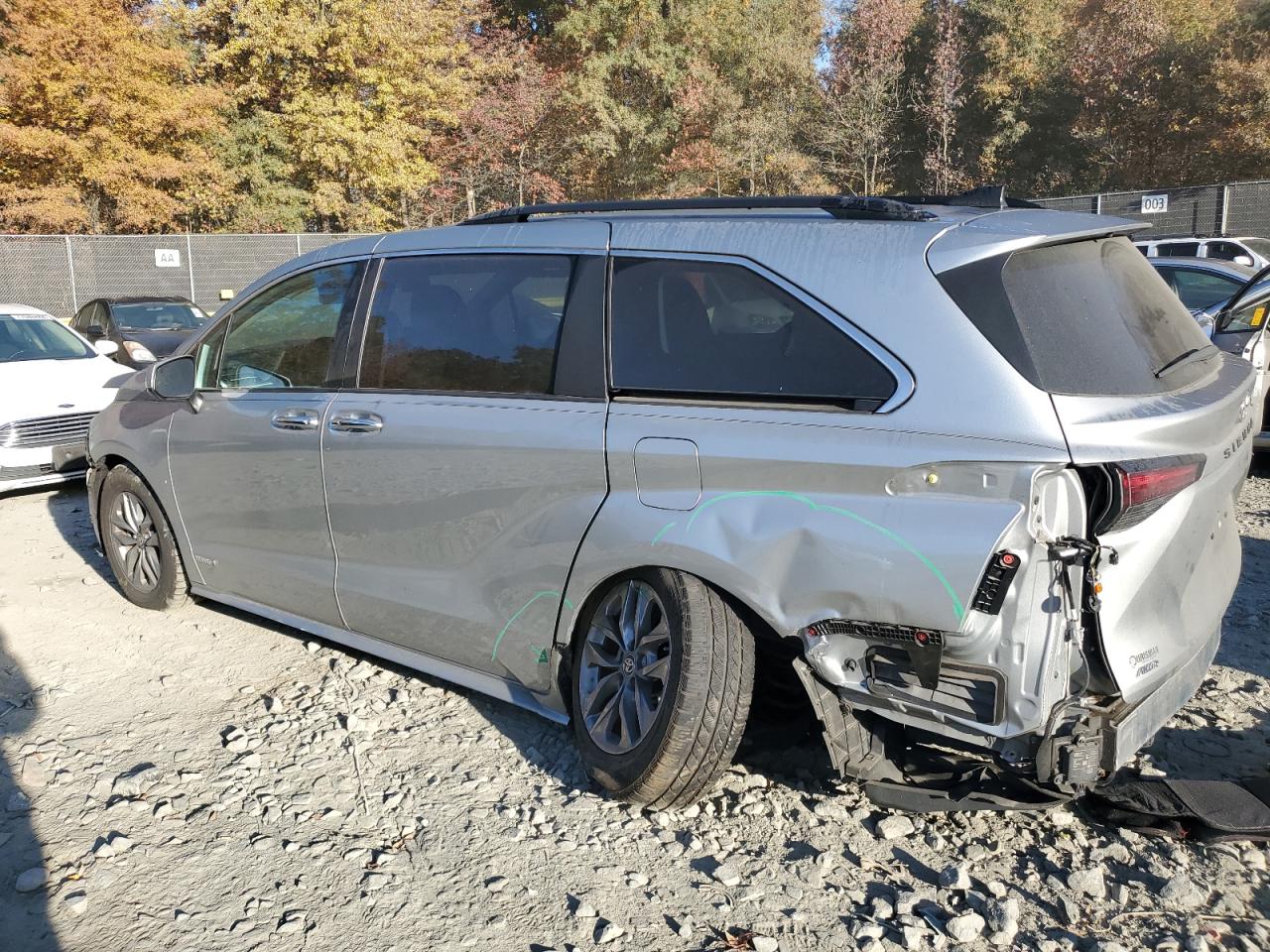 2021 Toyota Sienna VIN 5TDJSKFC2MS003349 Copart auction photo, front end / rear end damage thumbnail 2