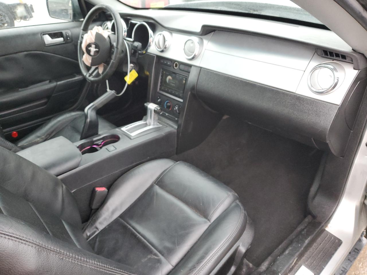 2009 Ford Mustang VIN 1ZVHT80N095119152 Copart auction photo, front end damage thumbnail 8