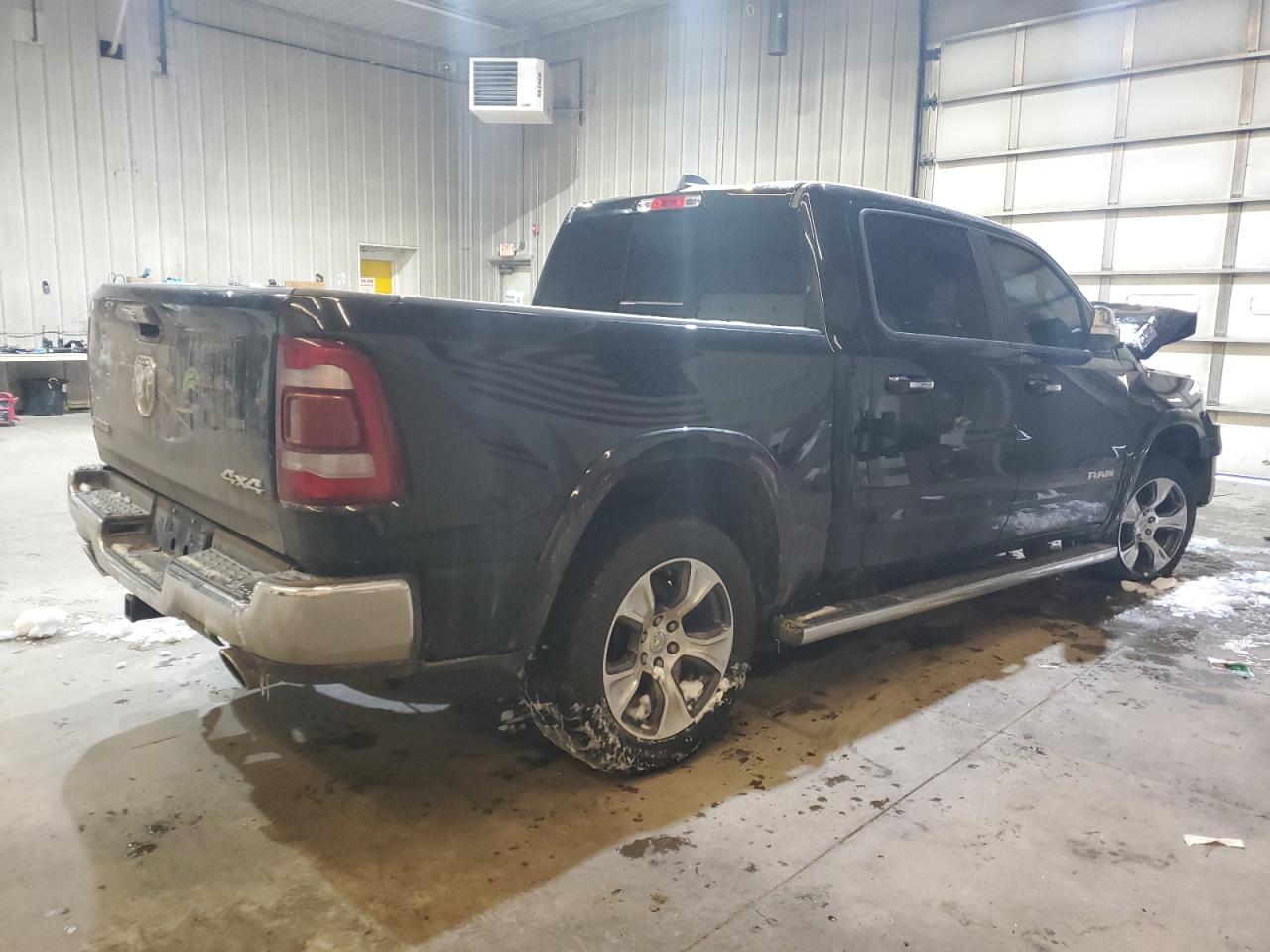 2022 RAM 1500 VIN 1C6SRFJTXNN255038 Copart auction photo, front end / minor dent/scratches damage thumbnail 3