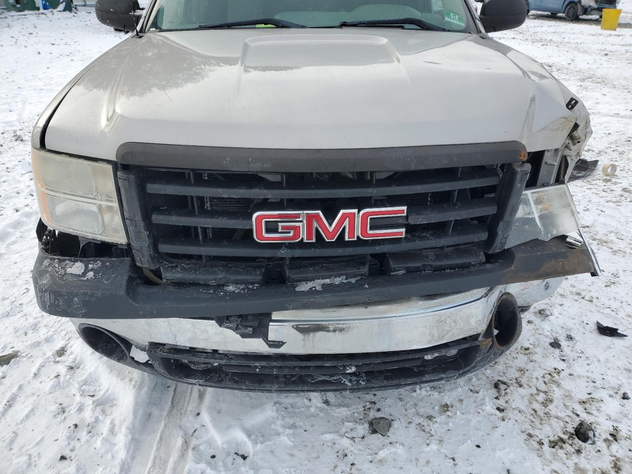 2008 GMC Sierra VIN 2GTEK19J281290758 Copart auction photo, front end damage thumbnail 13