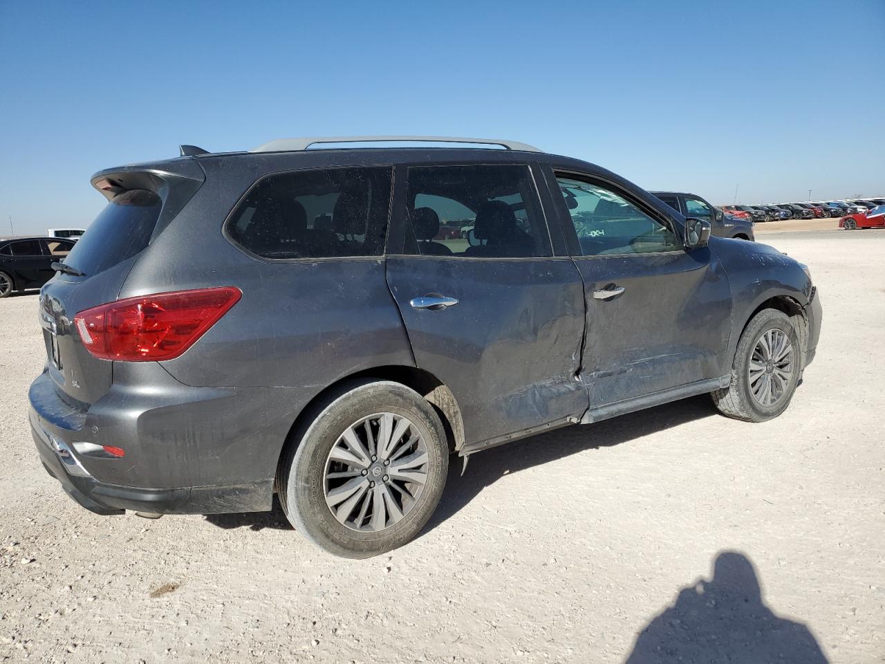 2019 Nissan Pathfinder VIN 5N1DR2MN1KC603741 Copart auction photo, side / front end damage thumbnail 3