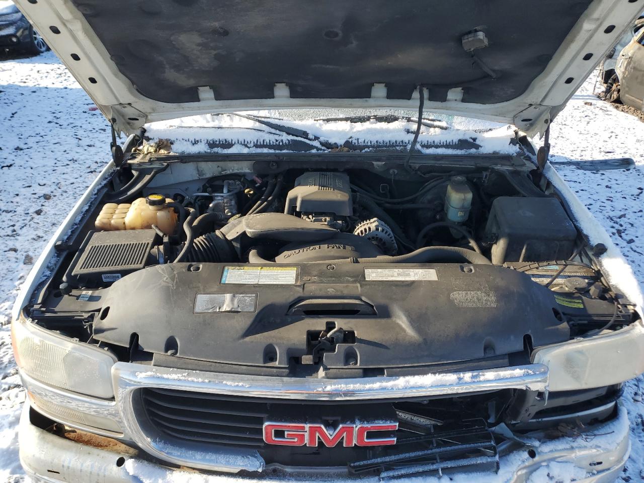 2000 GMC Yukon VIN 1GKEK13T8YJ158334 Copart auction photo, front end / minor dent/scratches damage thumbnail 12