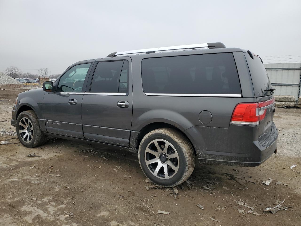 2015 Lincoln Navigator VIN 5LMJJ3JT0FEJ05346 Copart auction photo, front end damage thumbnail 2