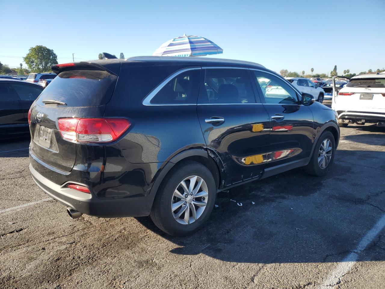 2017 KIA Sorento VIN 5XYPG4A31HG241601 Copart auction photo, side / undercarriage damage thumbnail 3