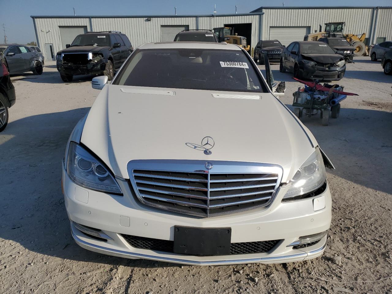 2011 Mercedes-Benz S-klasse VIN WDDNG8GB8BA388816 Copart auction photo, side / front end damage thumbnail 5