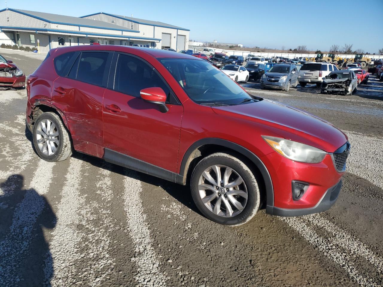 2015 Mazda CX-5 VIN JM3KE2DY3F0495834 Copart auction photo, side / rear end damage thumbnail 4