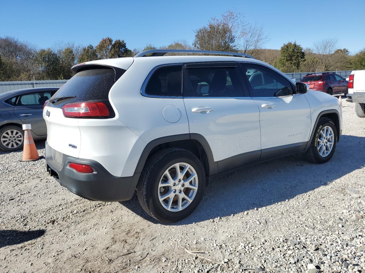 2015 Jeep Grand Cherokee VIN 1C4PJMCB4FW768943 Copart auction photo, front end damage thumbnail 3