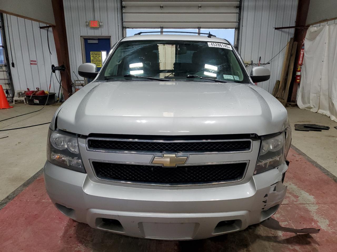 2011 Chevrolet Tahoe VIN 1GNSKAE09BR378289 Copart auction photo, front end damage thumbnail 5
