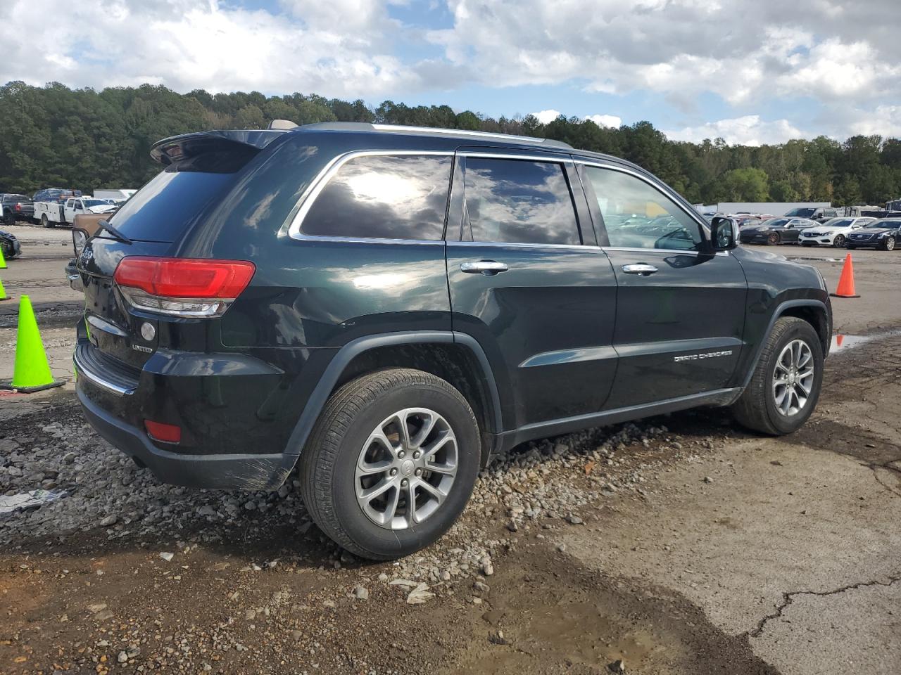 2014 Jeep Grand Cherokee VIN 1C4RJEBG3EC227815 Copart auction photo, side / minor dent/scratches damage thumbnail 3