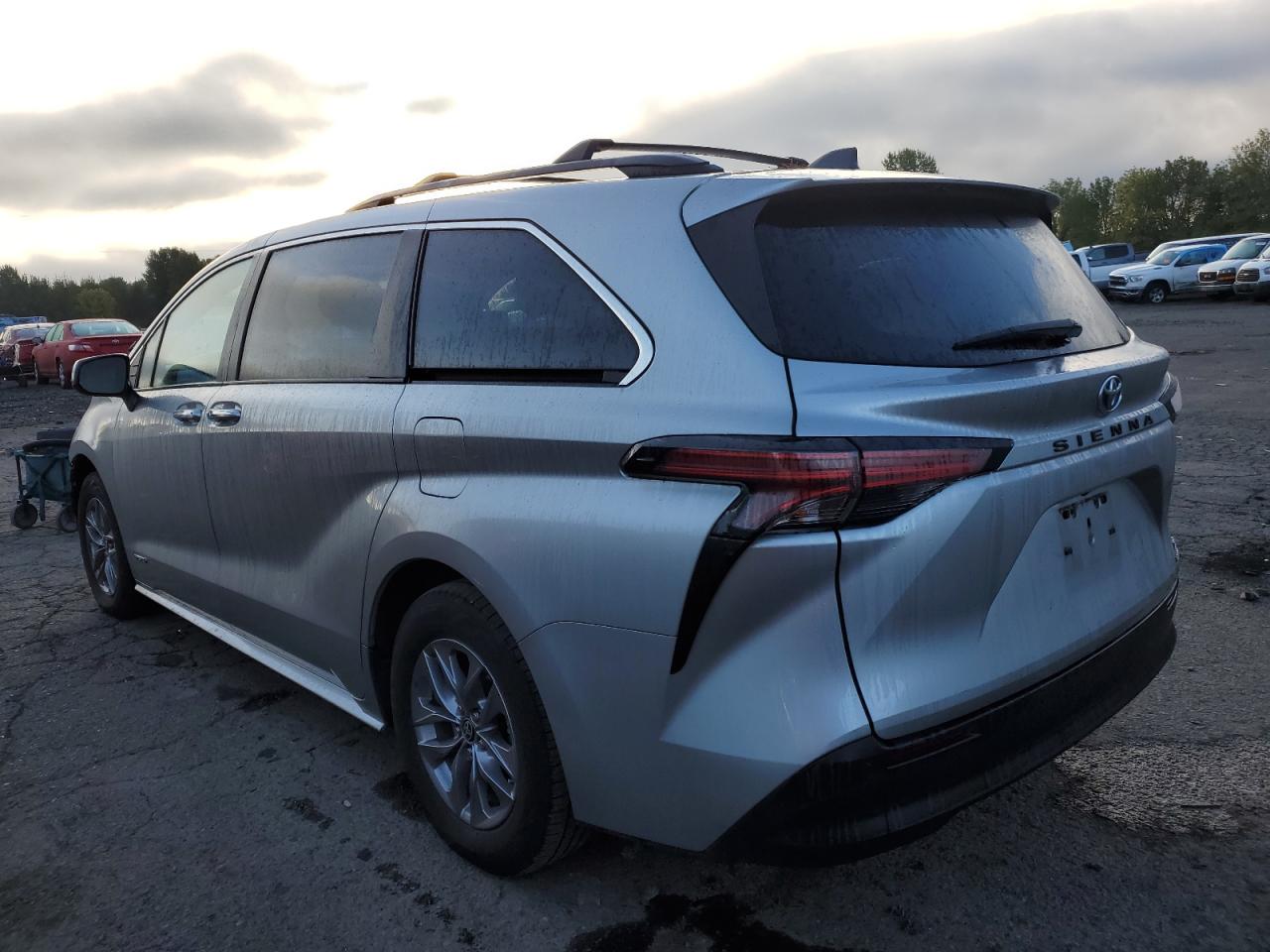 2021 Toyota Sienna VIN 5TDJRKEC6MS034990 Copart auction photo, front end / mechanical damage thumbnail 2