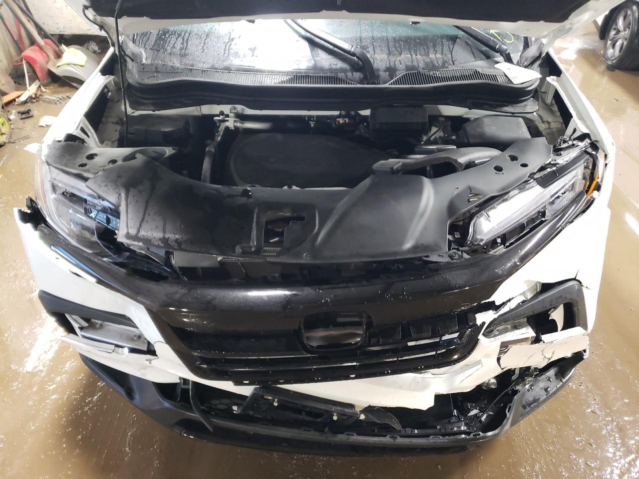 2022 Honda Pilot VIN 5FNYF5H20NB027812 Copart auction photo, front end damage thumbnail 11