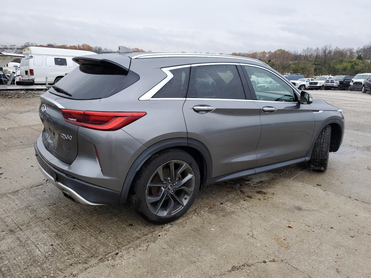 2019 Infiniti QX50 VIN 3PCAJ5M31KF145376 Copart auction photo, front end / rear end damage thumbnail 3