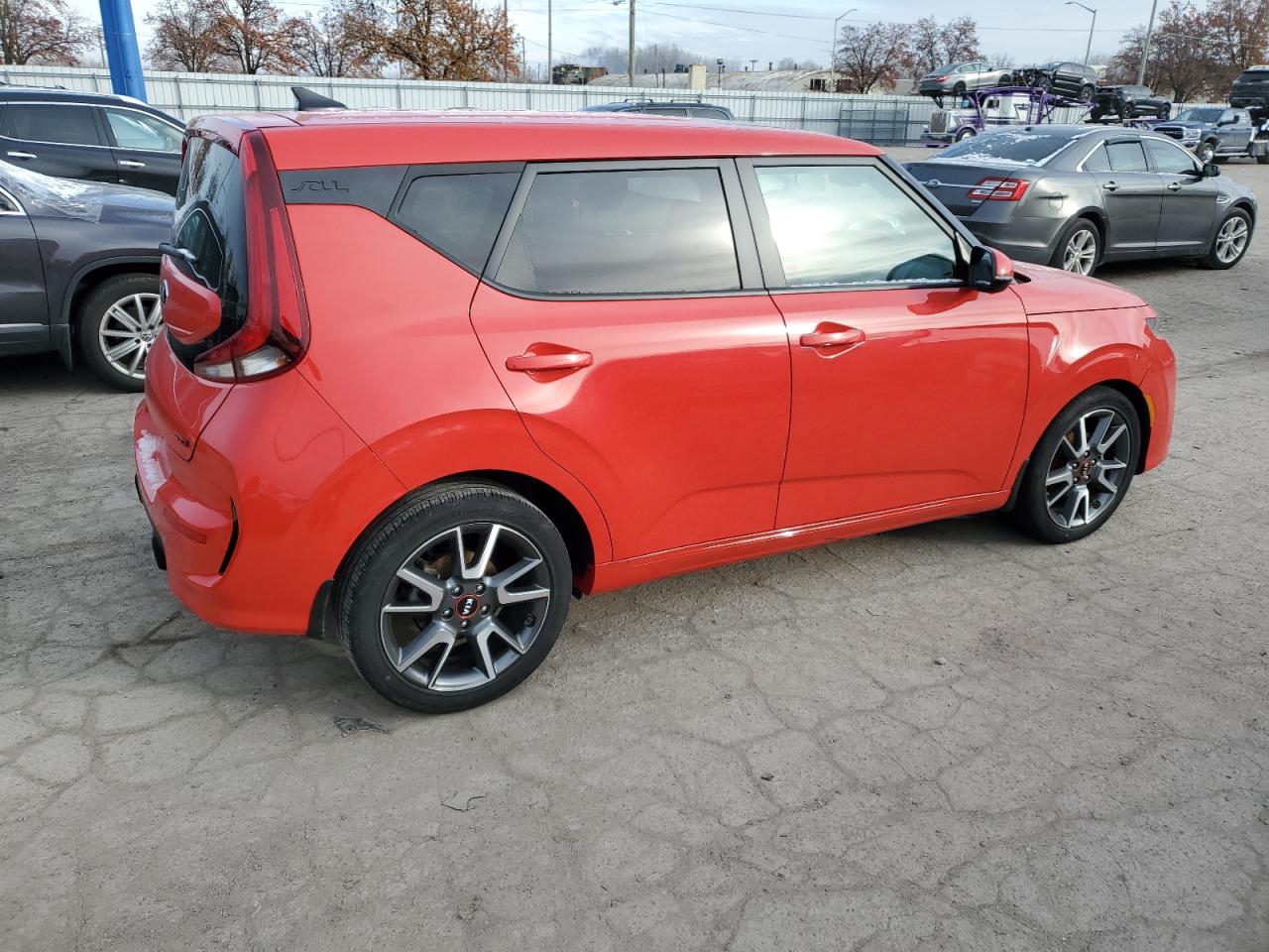 2021 KIA Soul VIN KNDJ63AUXM7743333 Copart auction photo, front end / undercarriage damage thumbnail 3