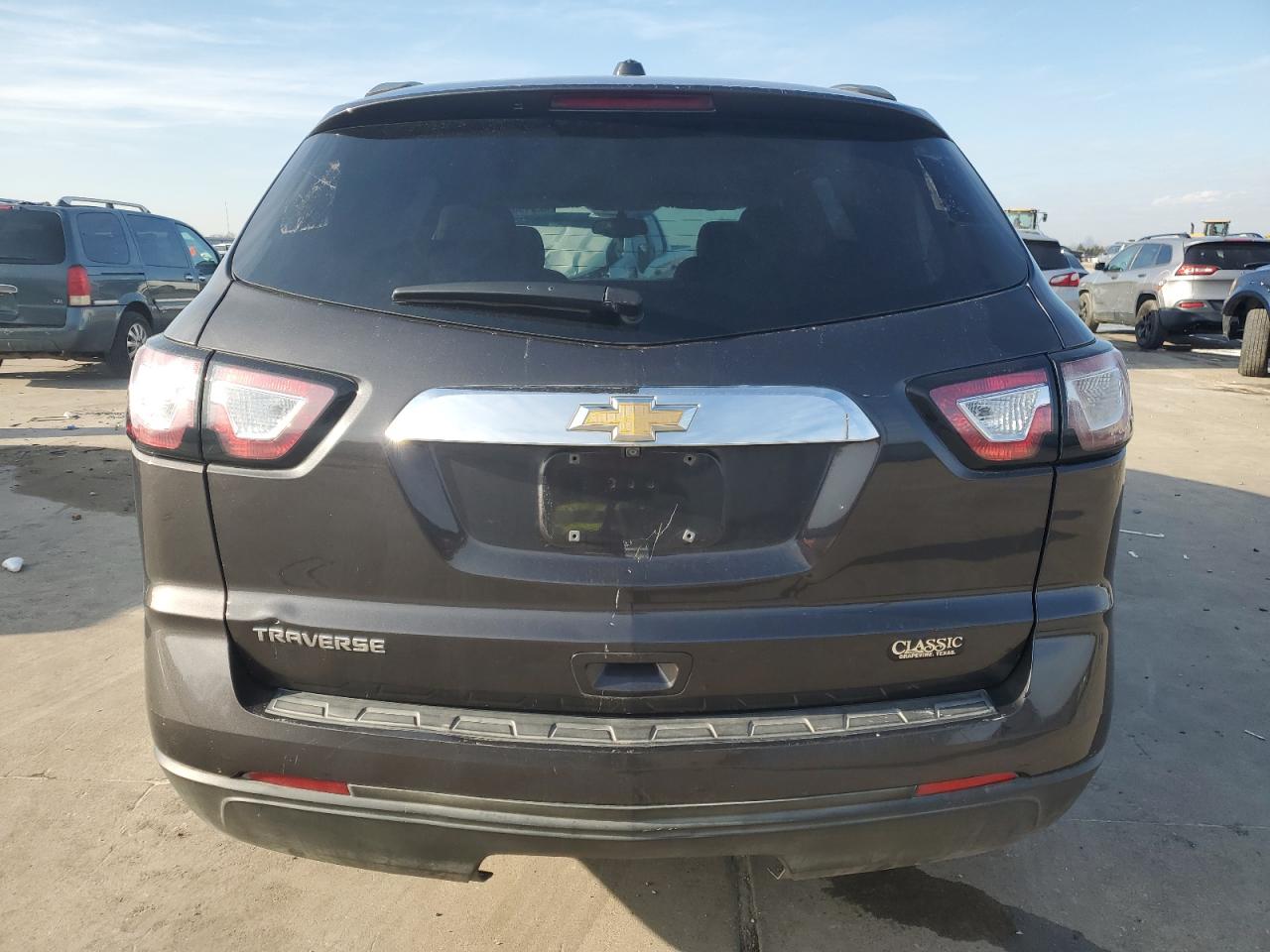 2017 Chevrolet Traverse VIN 1GNKRFED5HJ331652 Copart auction photo, minor dent/scratches damage thumbnail 6