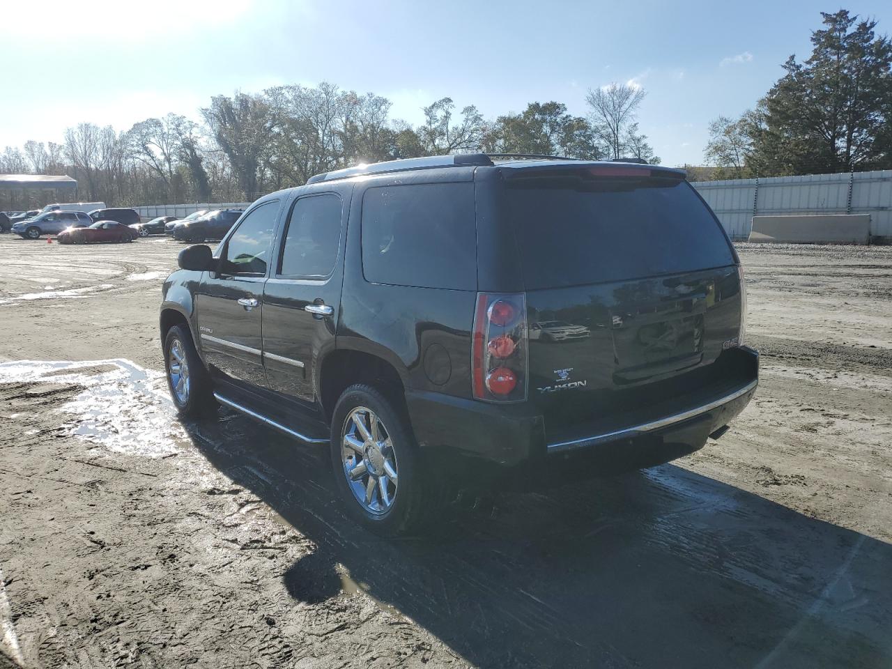 2014 GMC Yukon VIN 1GKS2EEF6ER103461 Copart auction photo, top/roof damage thumbnail 2