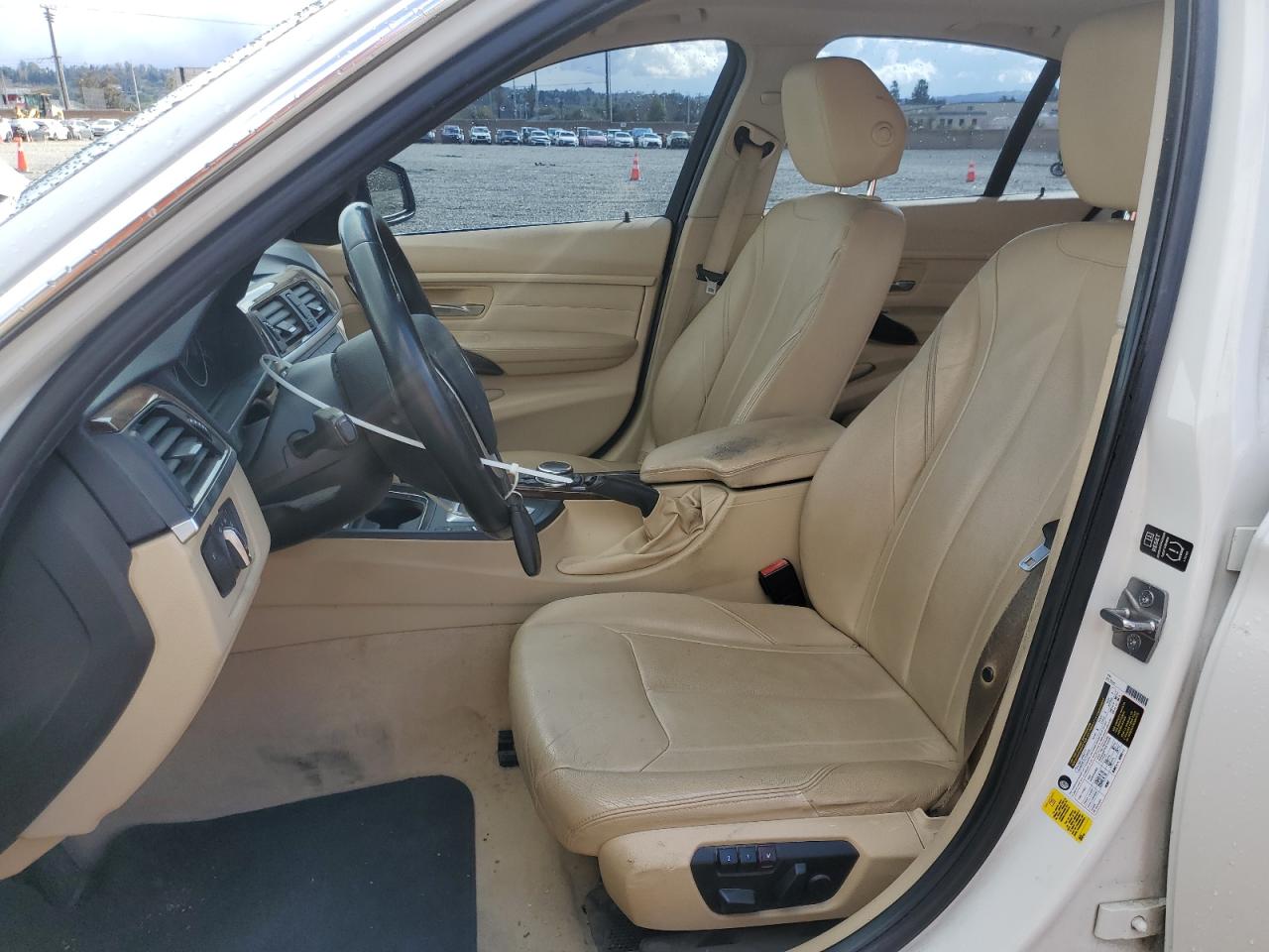 2014 BMW 3er VIN WBA3D3C52EK154860 Copart auction photo, normal wear damage thumbnail 7
