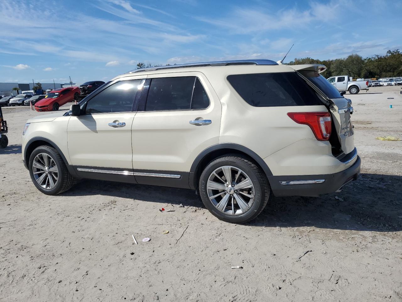 2018 Ford Explorer VIN 1FM5K7FH2JGC12361 Copart auction photo, front end / side damage thumbnail 2