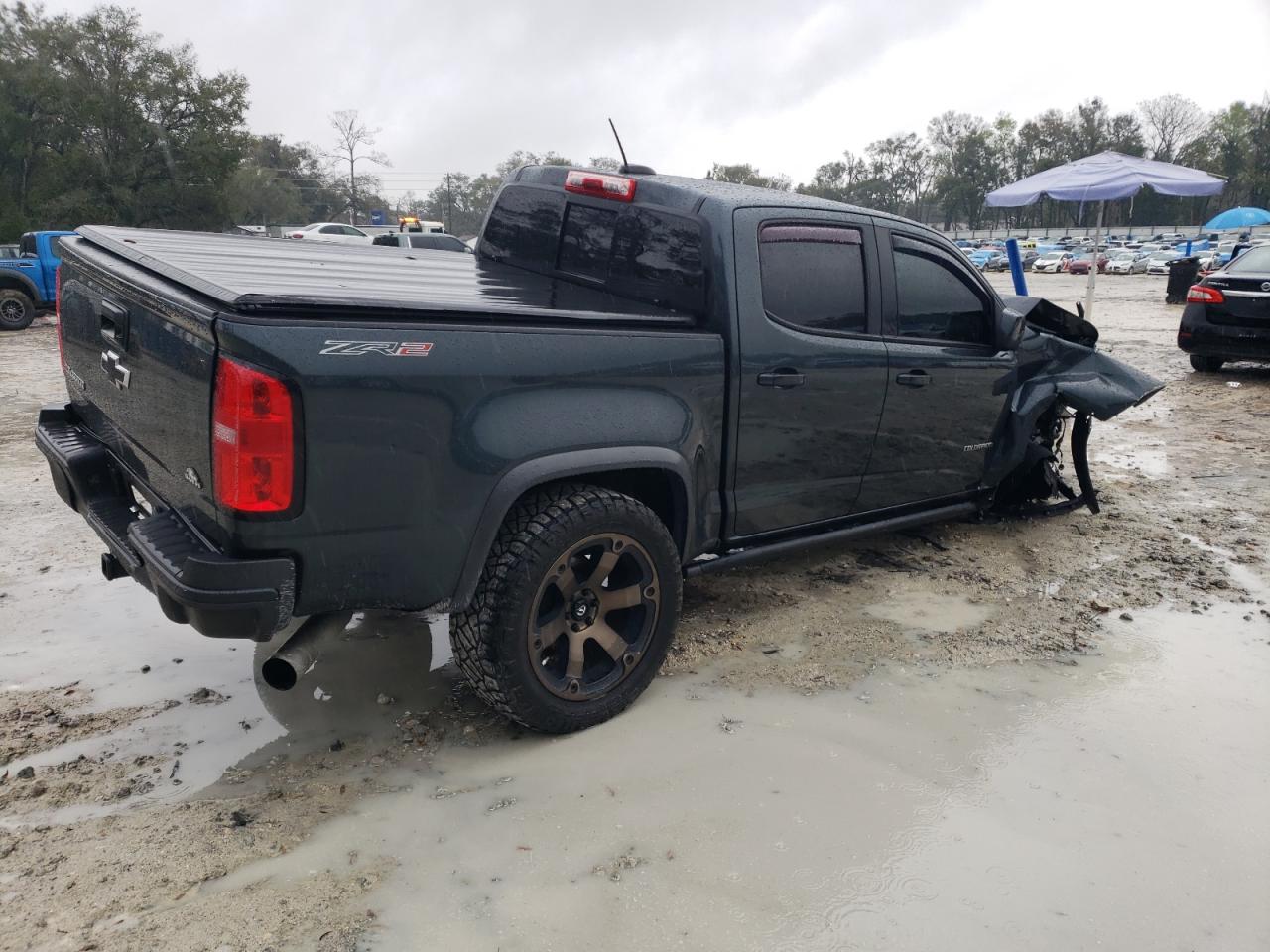 2017 Chevrolet Colorado VIN 1GCPTEE1XH1274252 Copart auction photo, front end / side damage thumbnail 3