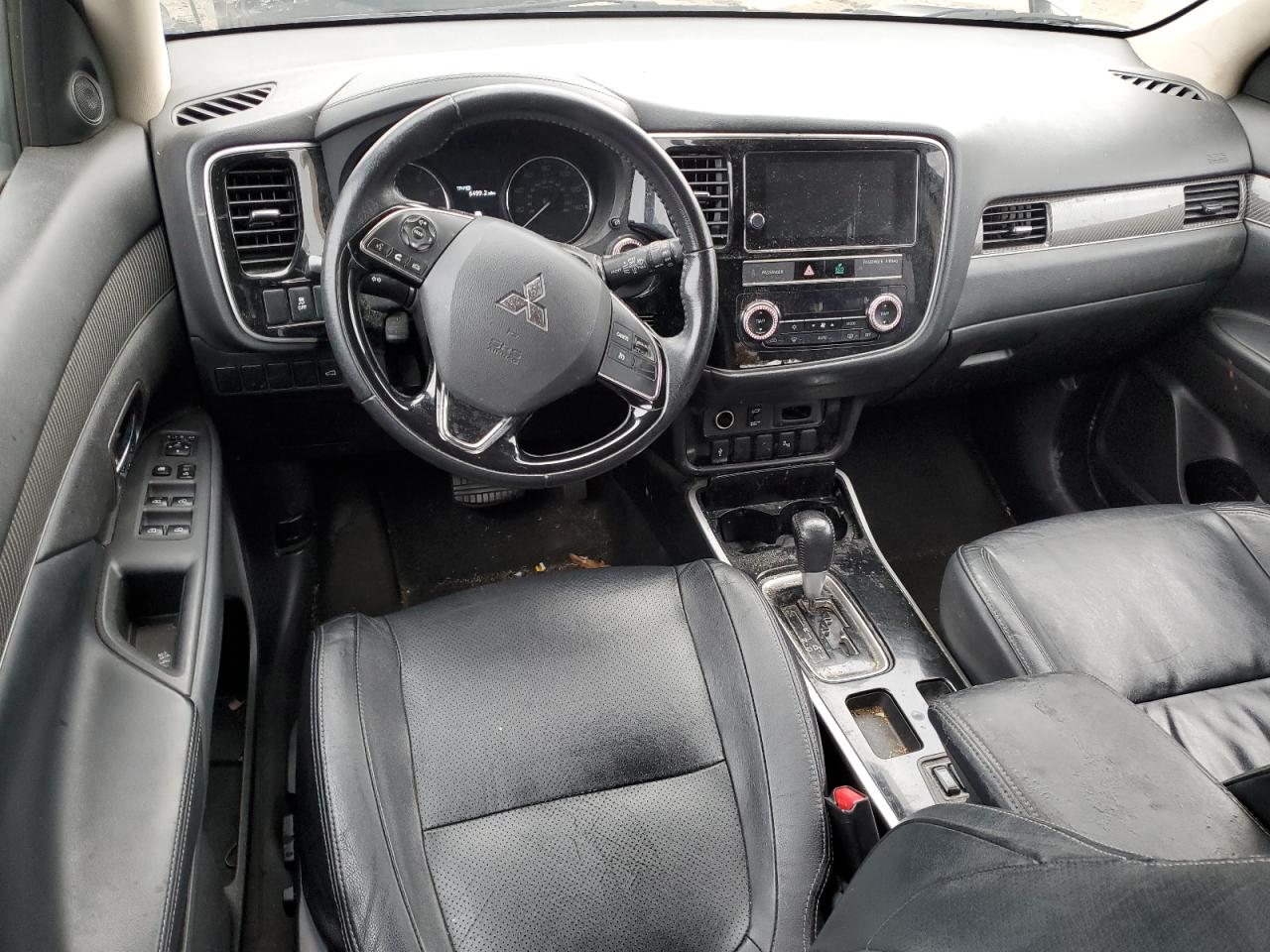 2019 Mitsubishi Outlander VIN JA4AD3A3XKZ026651 Copart auction photo, front end / side damage thumbnail 8