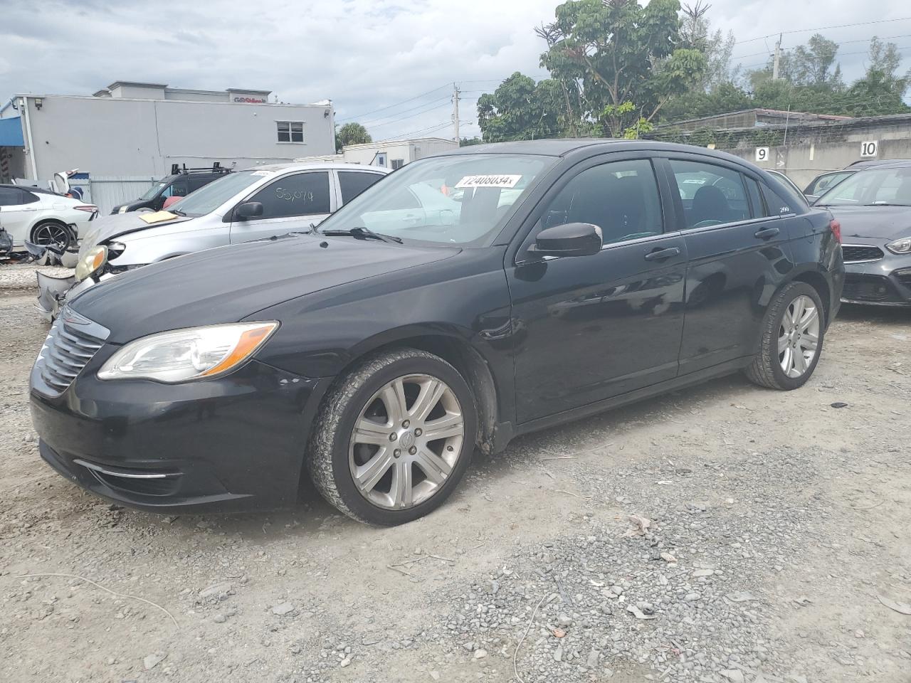 2013 Chrysler 200 VIN 1C3CCBABXDN705756