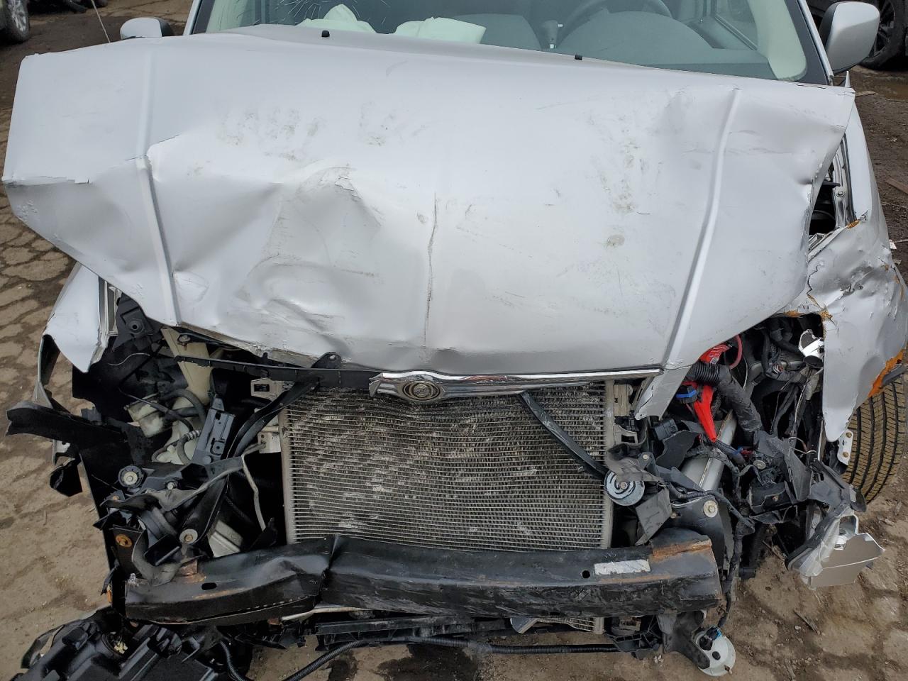 2009 Chrysler Town & Country VIN 2A8HR54149R679758 Copart auction photo, front end damage thumbnail 12