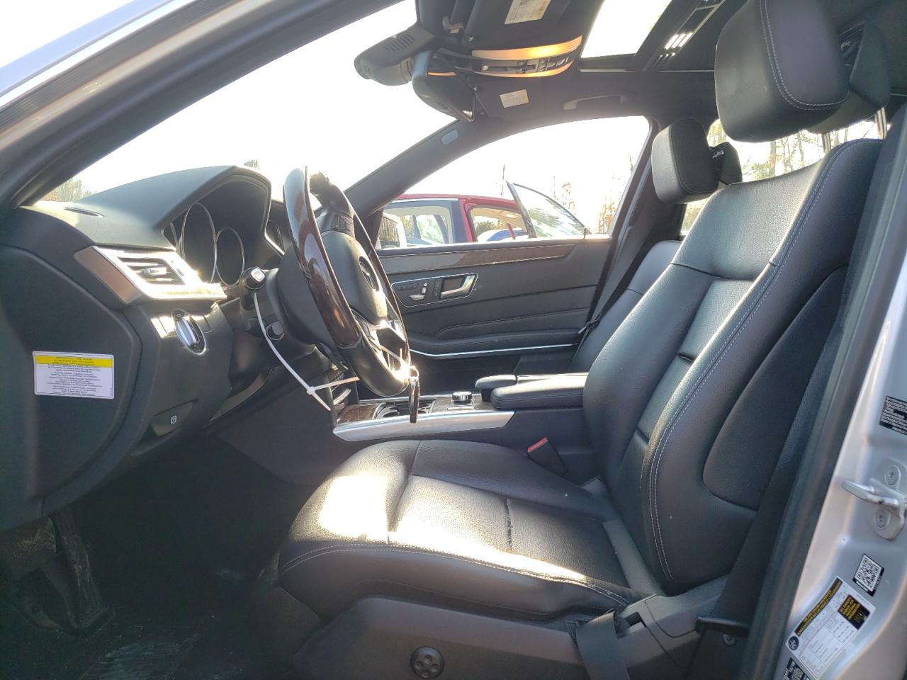 2014 Mercedes-Benz E-klasse VIN WDDHF8JB3EA948819 Copart auction photo, rear end / minor dent/scratches damage thumbnail 7