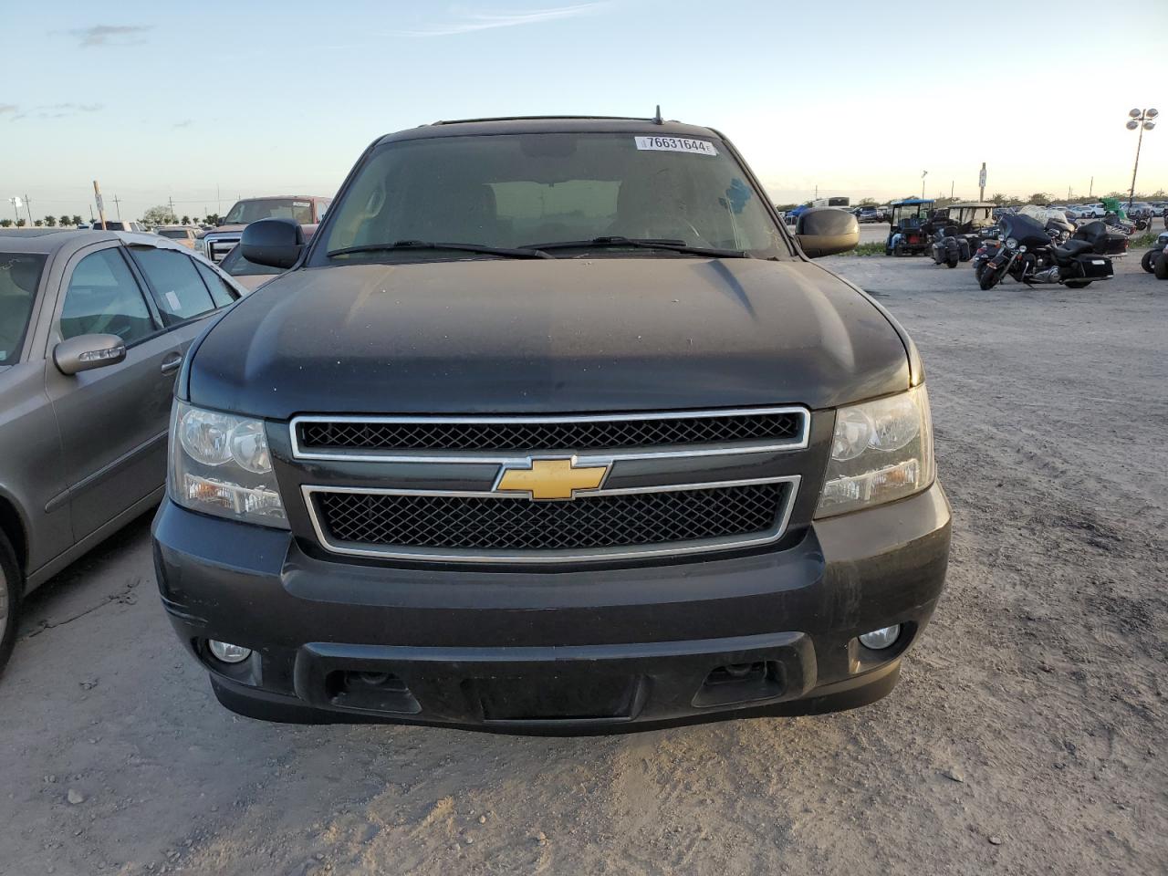 2012 Chevrolet Tahoe VIN 1GNSKBE01CR188607 Copart auction photo, water/flood damage thumbnail 5