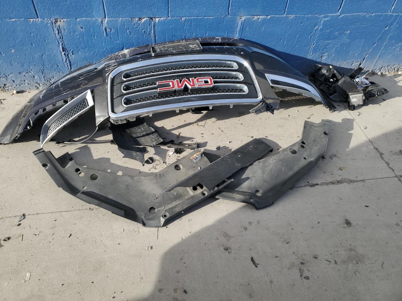2014 GMC Acadia VIN 1GKKVRKD1EJ142071 Copart auction photo, front end damage thumbnail 13