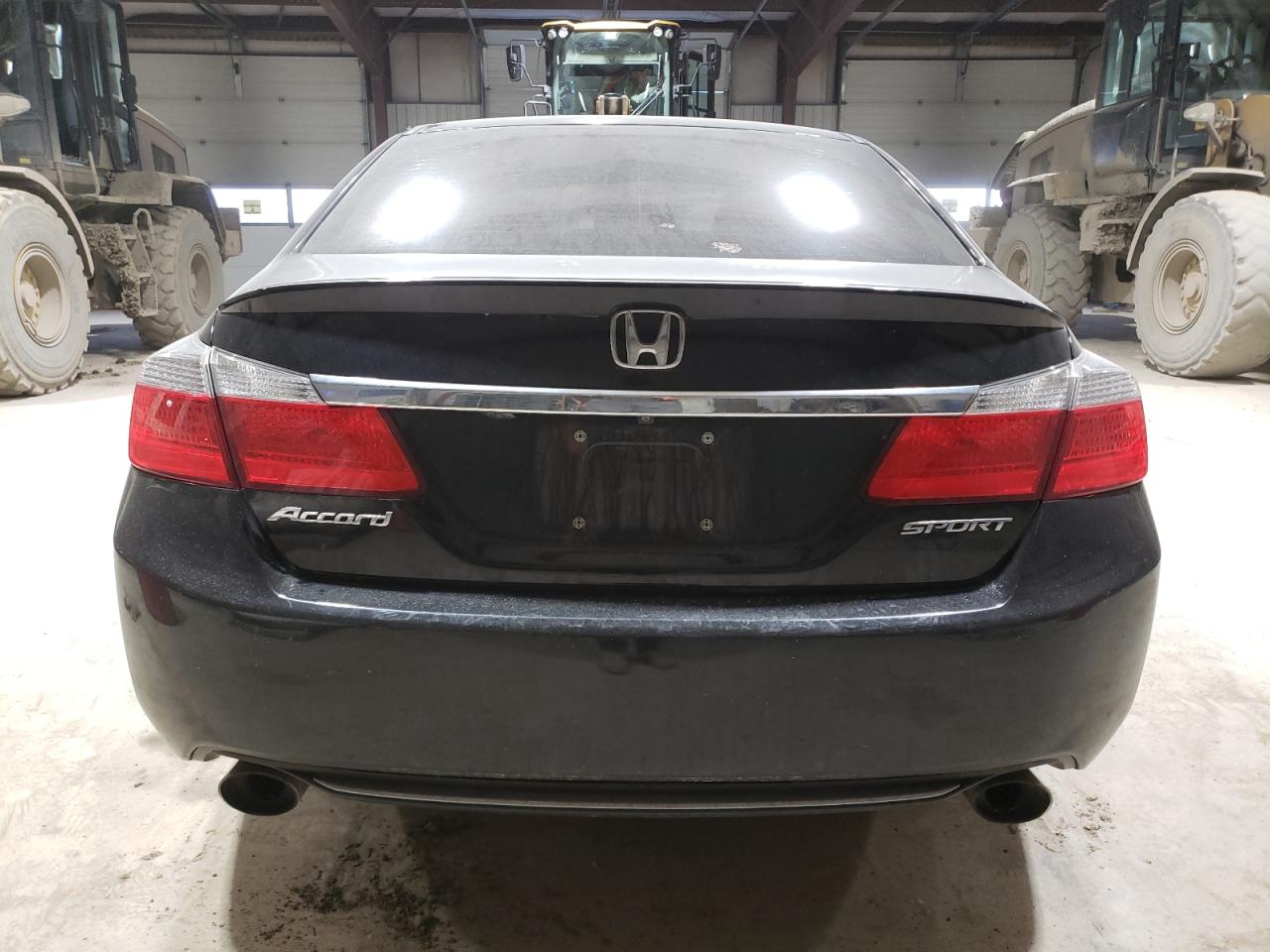 2015 Honda Accord VIN 1HGCR2F58FA255033 Copart auction photo, water/flood / front end damage thumbnail 6