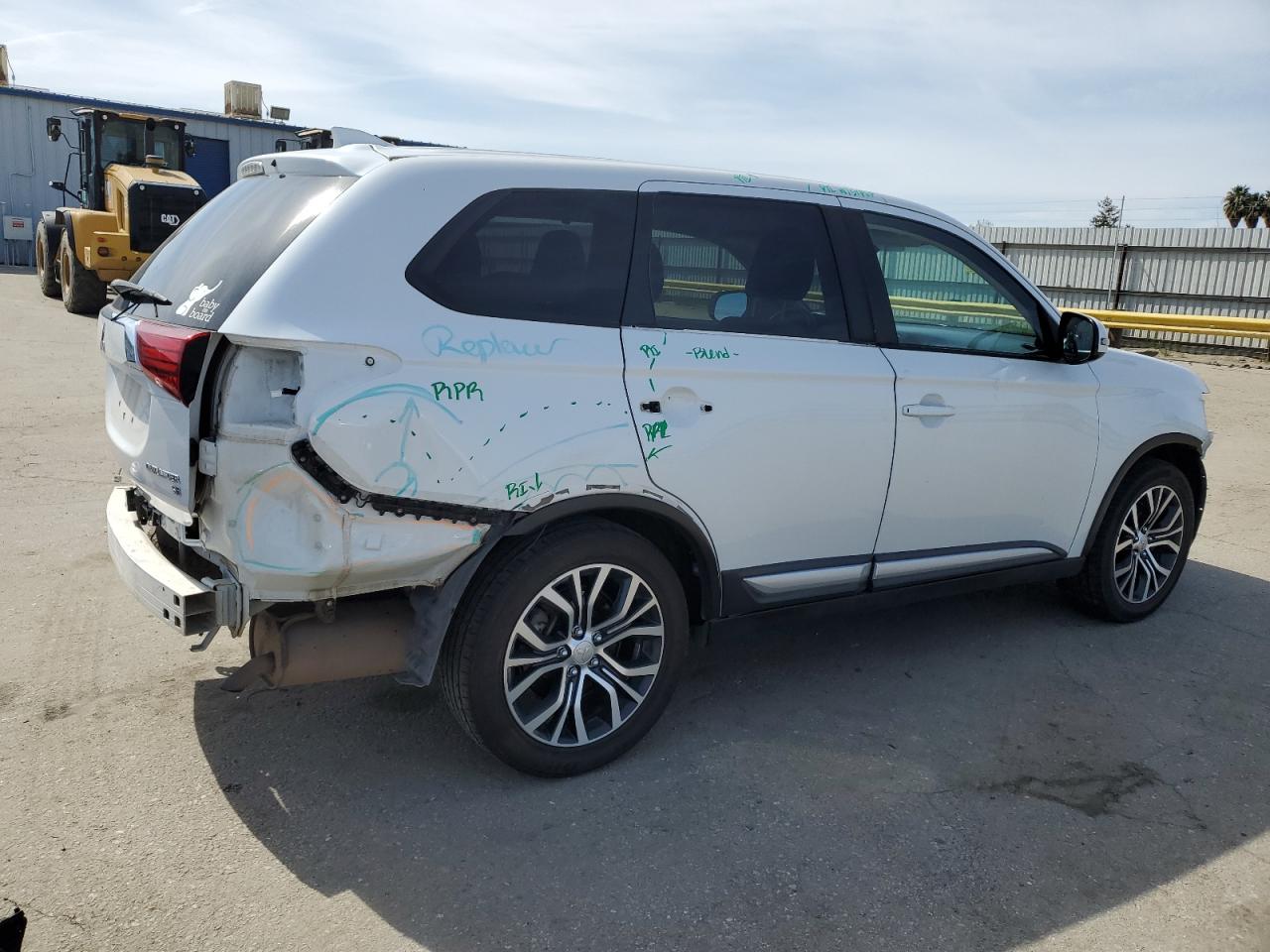2018 Mitsubishi Outlander VIN JA4AD3A33JZ042088 Copart auction photo, all over damage thumbnail 3