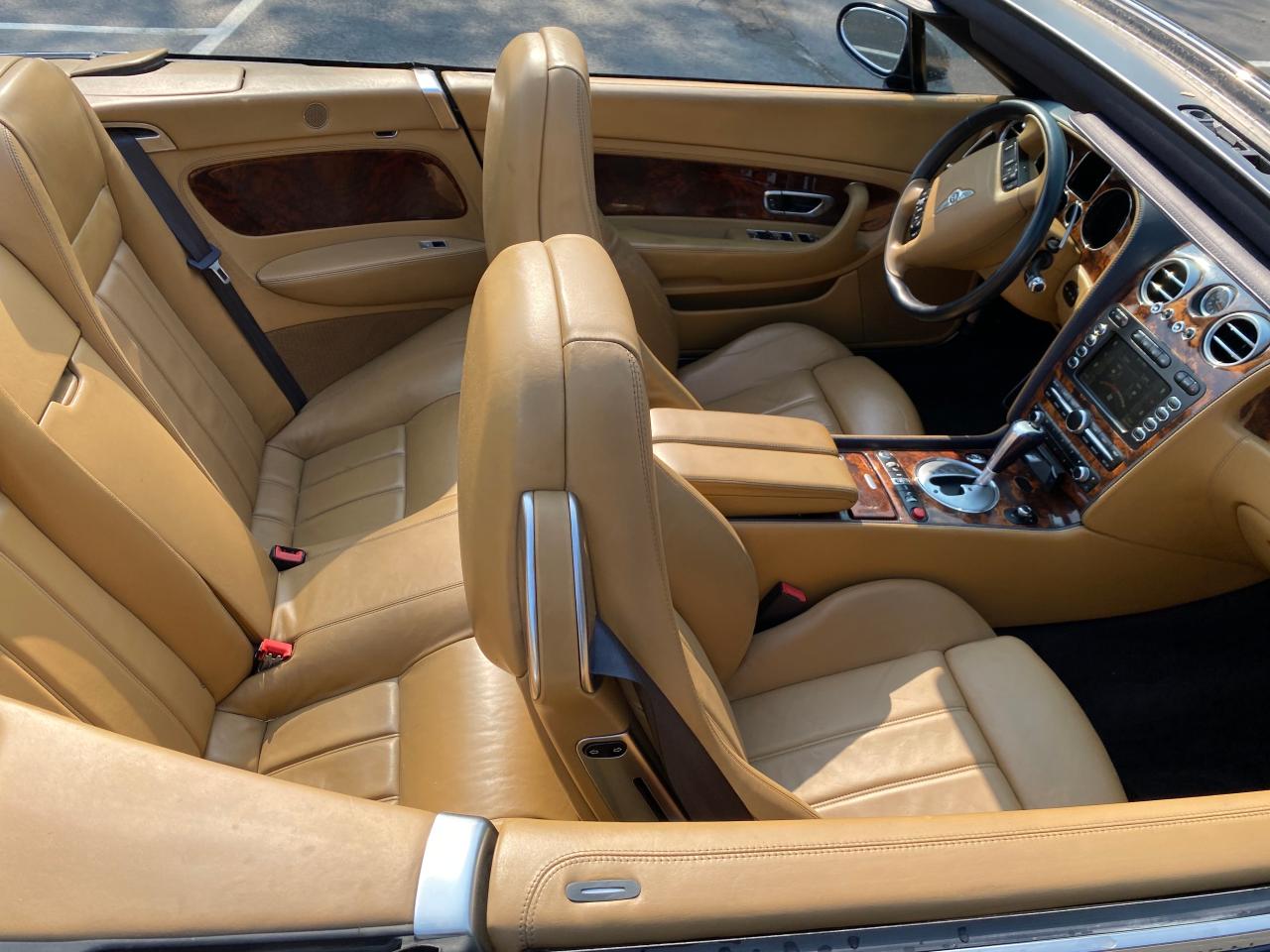 2007 Bentley Continental VIN SCBDR33W17C043914 Copart auction photo, minor dent/scratches / damage history damage thumbnail 6