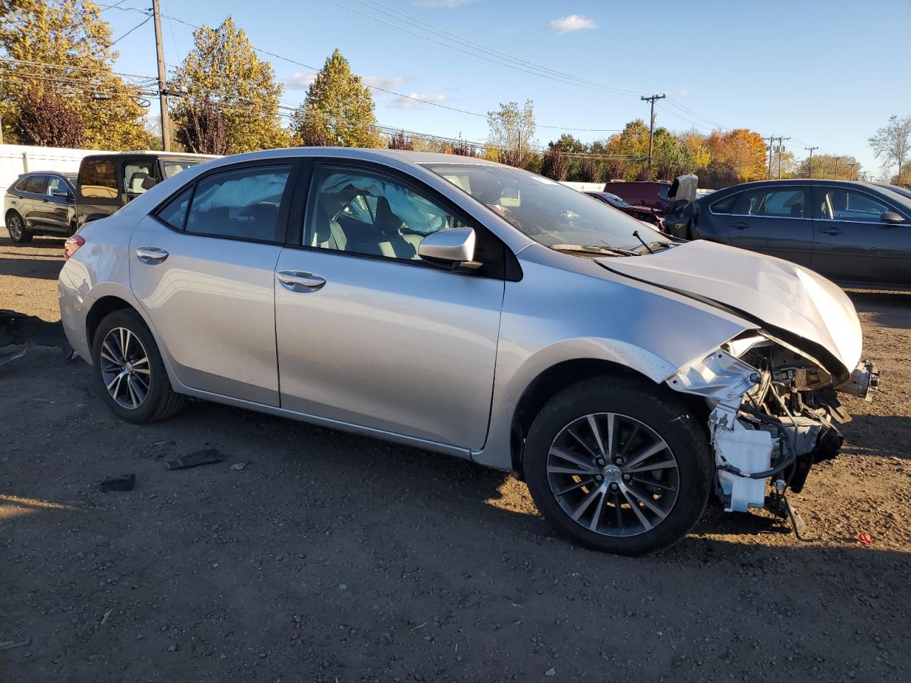 2019 Toyota Corolla VIN 2T1BURHE2KC134048 Copart auction photo, front end / minor dent/scratches damage thumbnail 4