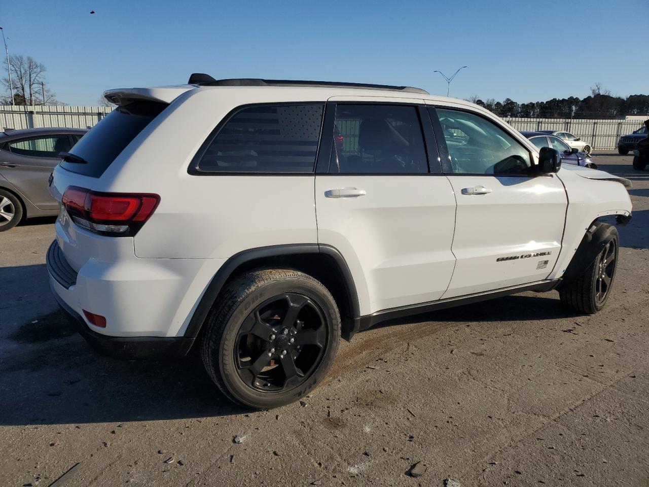 2021 Jeep Grand Cherokee VIN 1C4RJEAG8MC749095 Copart auction photo, front end / side damage thumbnail 3