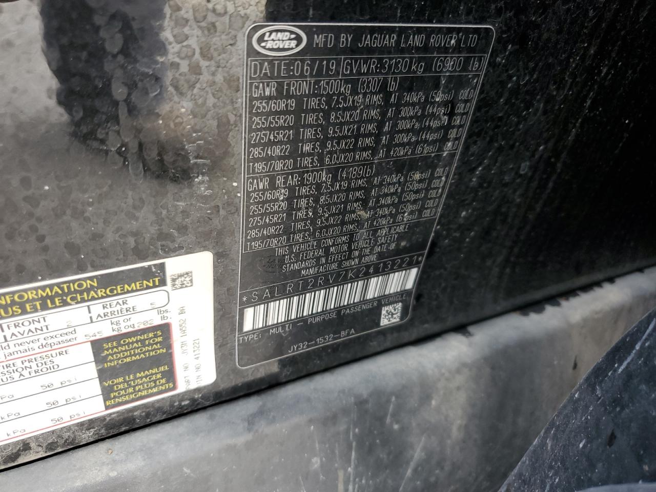 2019 Land Rover Discovery VIN SALRT2RV7K2413221 Copart auction photo, front end / minor dent/scratches damage thumbnail 16