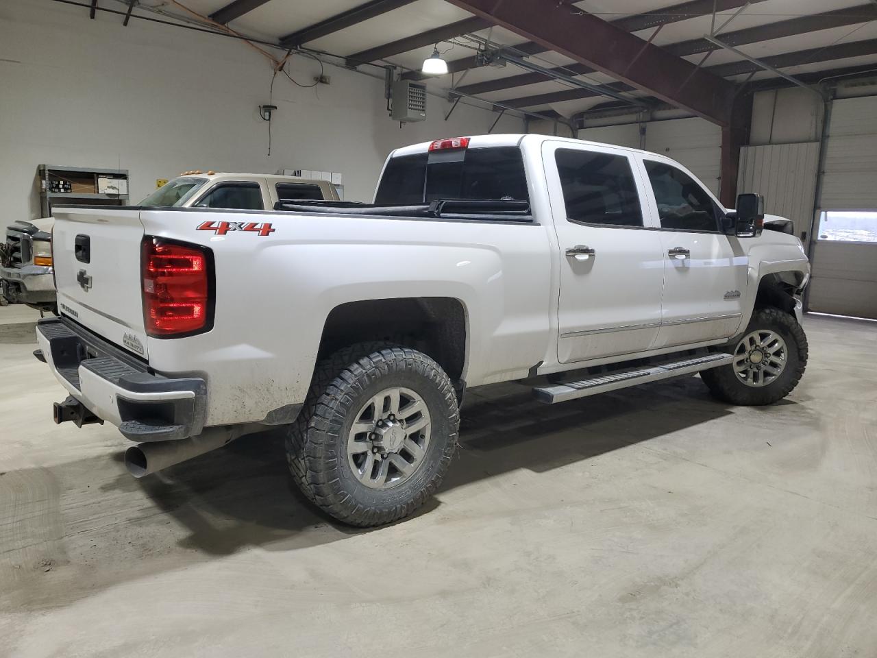 2019 Chevrolet Silverado VIN 1GC4KYEY1KF165015 Copart auction photo, front end damage thumbnail 3