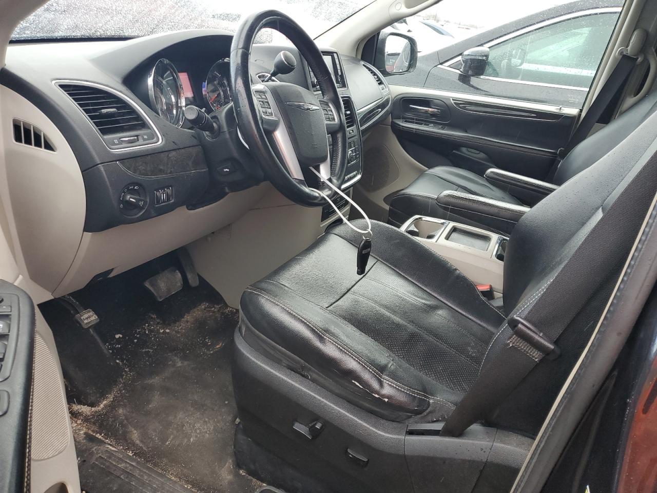 2013 Chrysler Town & Country VIN 2C4RC1CG8DR755390 Copart auction photo, all over damage thumbnail 7