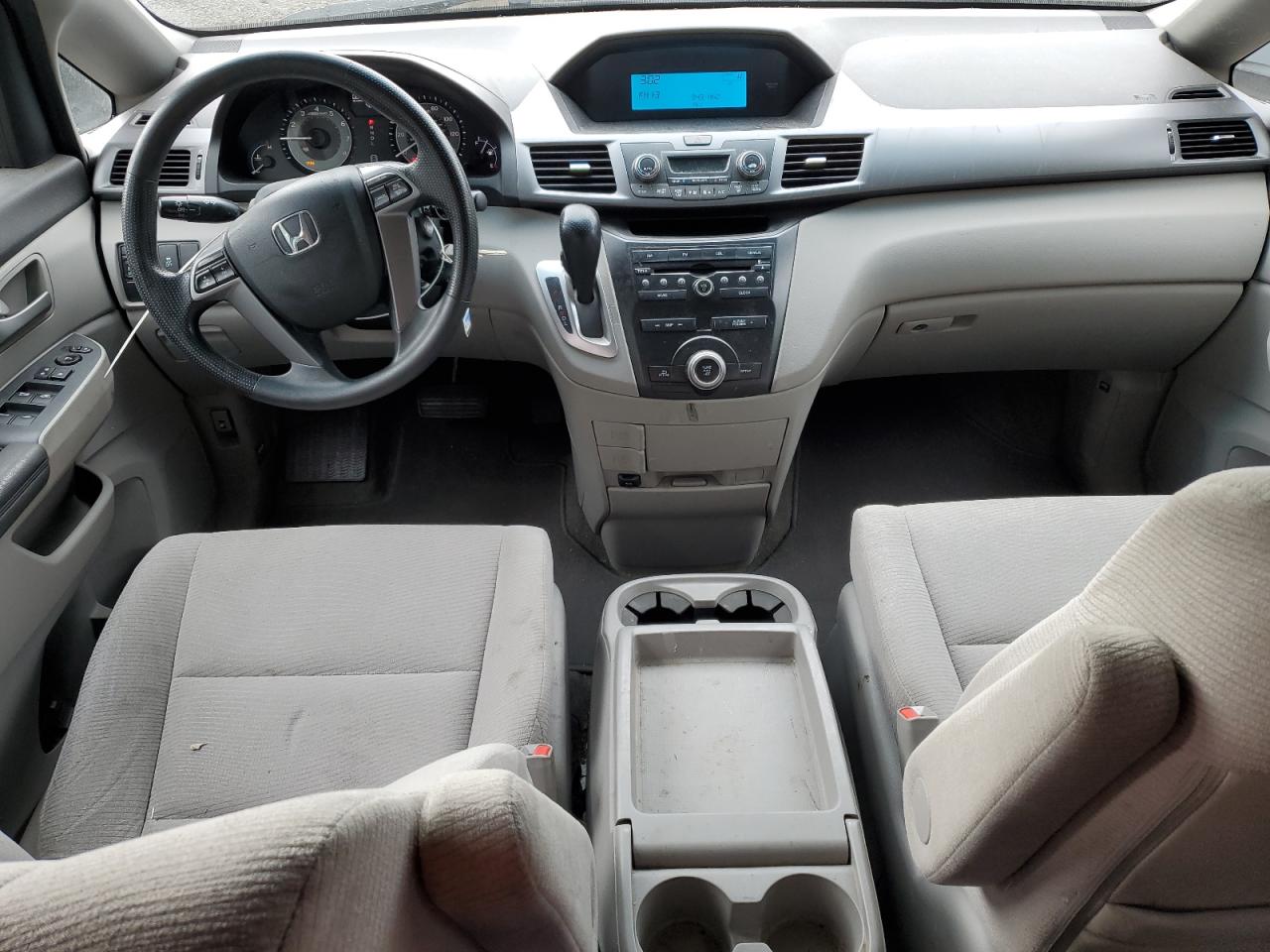 2011 Honda Odyssey VIN 5FNRL5H48BB063595 Copart auction photo, front end / side damage thumbnail 8