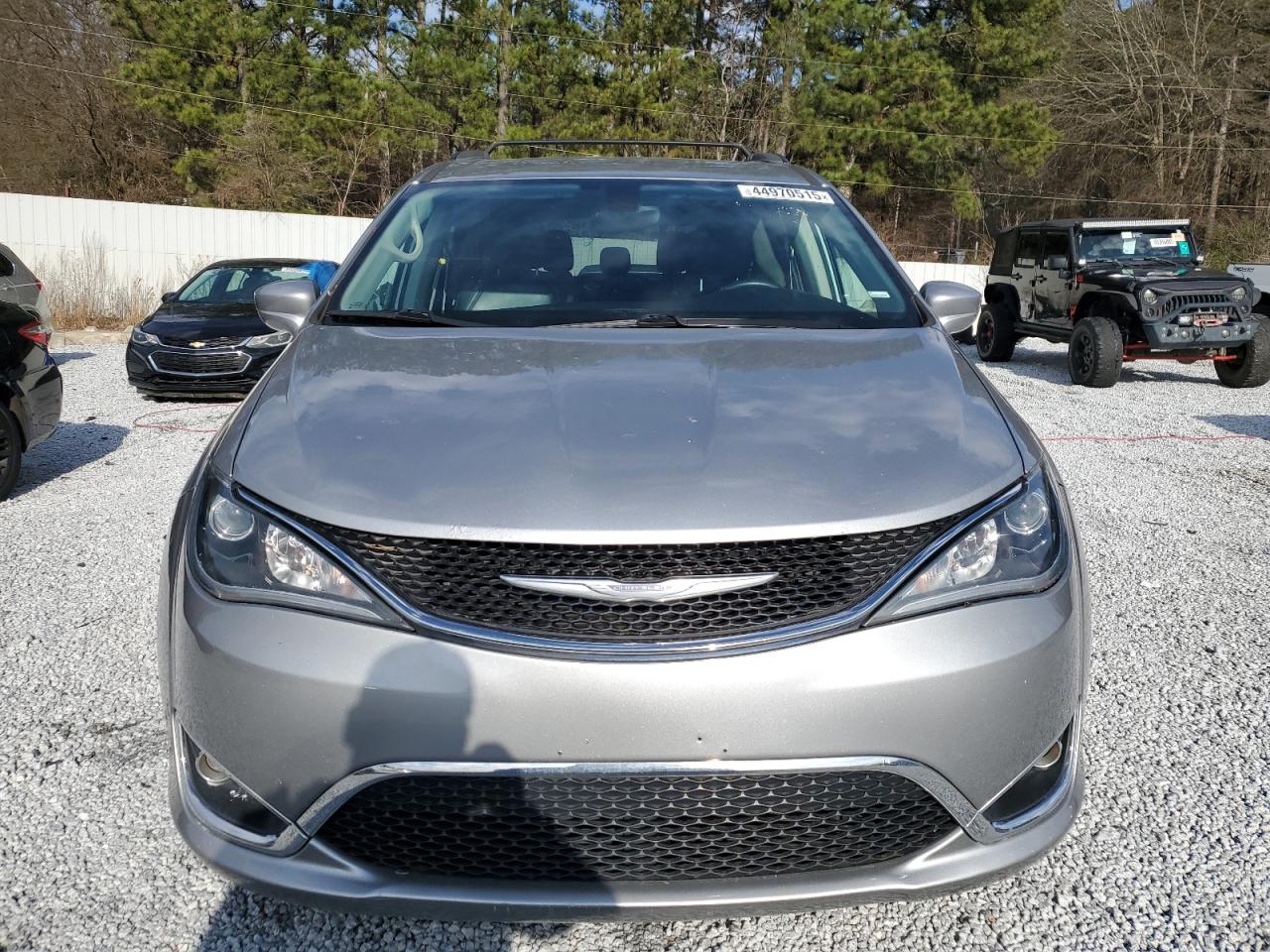 2017 Chrysler Pacifica VIN 2C4RC1BG4HR795358 Copart auction photo, rear end / minor dent/scratches damage thumbnail 5