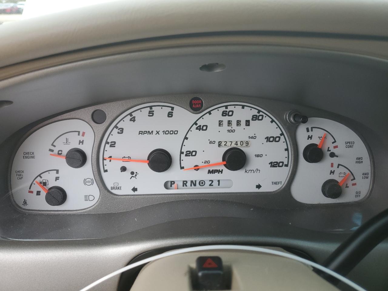 2003 Ford Explorer VIN 1FMZU77E73UC40886 Copart auction photo, all over damage thumbnail 9
