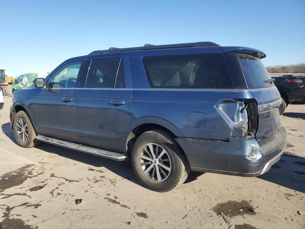 2018 Ford Expedition VIN 1FMJK1JT6JEA58045 Copart auction photo, rear end / front end damage thumbnail 2